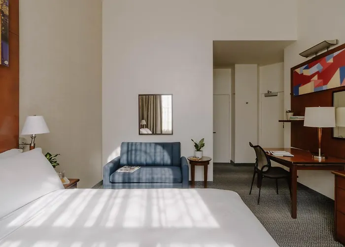 Club Quarters Hotel Rittenhouse Square, Philadelphia